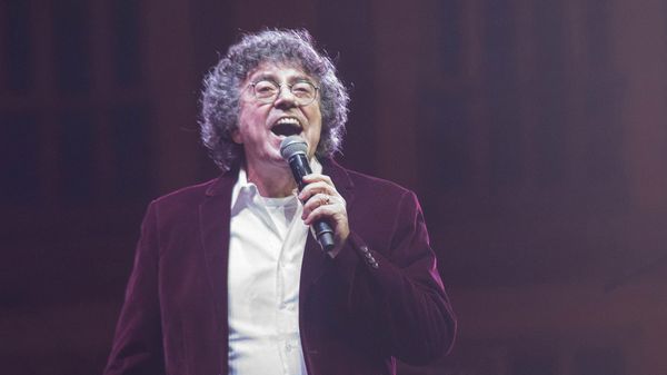 La canción latinoamericana está de luto: muere Piero a los 81 años - Sputnik Mundo