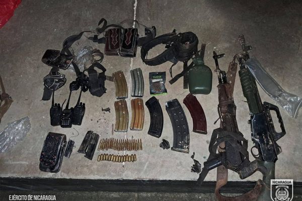 Armas incautadas durante la operación. - Sputnik Mundo