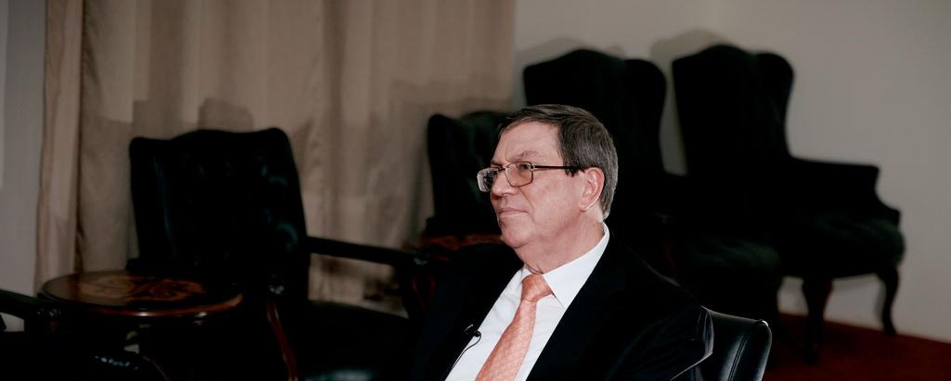 Bruno Rodríguez, ministro de Relaciones Exteriores de Cuba, es fotografiado en la Misión Permanente de Cuba el 24 de septiembre de 2026 en Nueva York, EEUU  - Sputnik Mundo, 1920, 10.10.2026