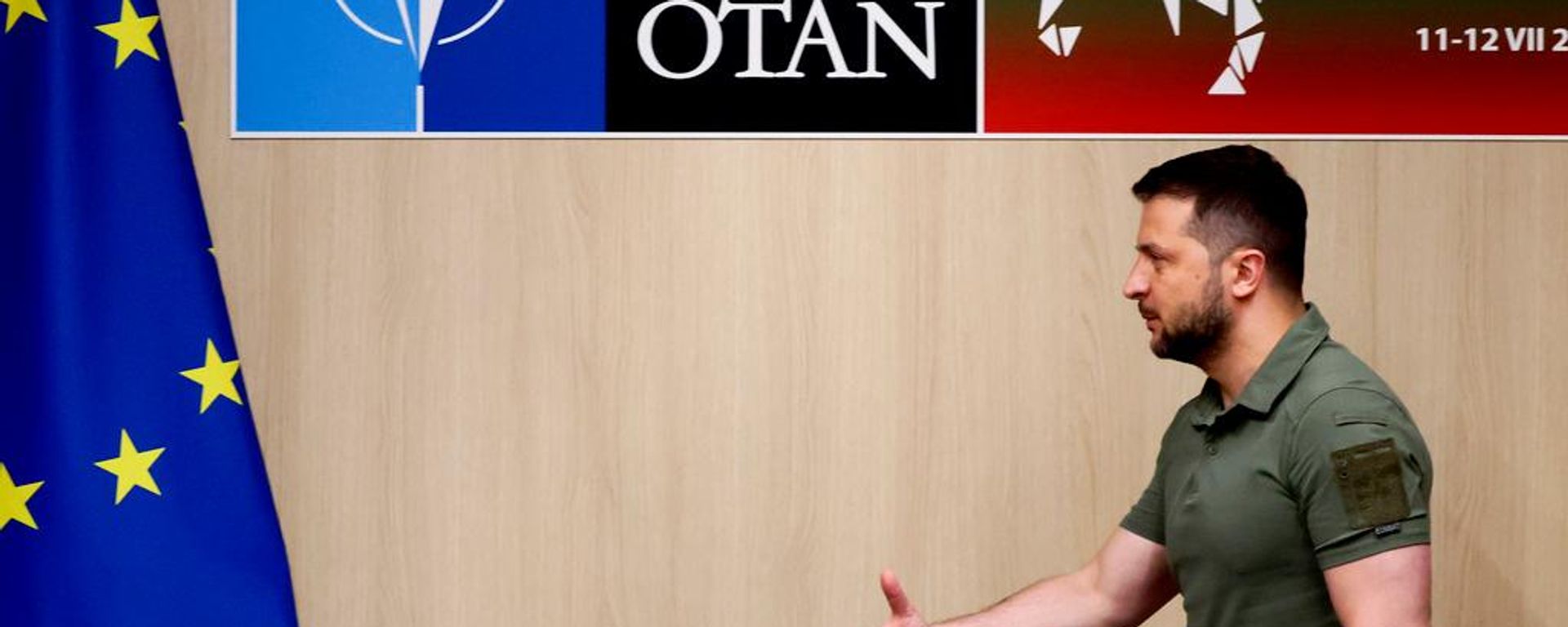 Volodímir Zelenski en la cumbre de la OTAN - Sputnik Mundo, 1920, 15.10.2026