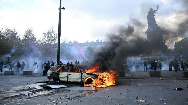 Disturbios en Francia tras las protestas - Sputnik Mundo