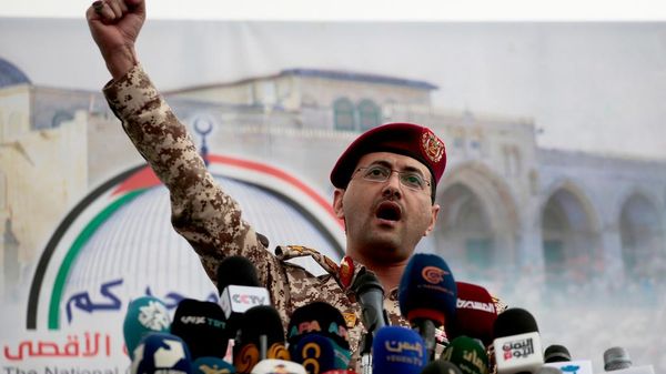 El vocero de las Fuerzas Armadas de Yemen, el general de brigada Yahya Sare'e. - Sputnik Mundo