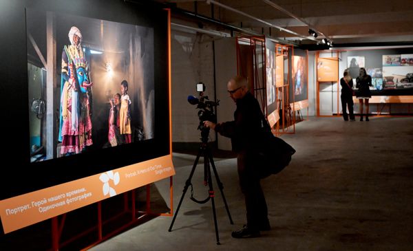 El Museo de Moscú acoge la inauguración de la exposición del XII Concurso Internacional de Fotoperiodismo Andréi Stenin. - Sputnik Mundo