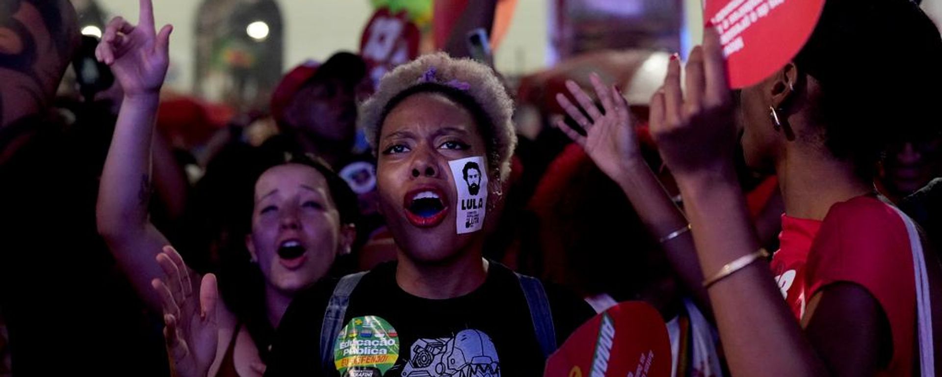 Simpatizante del presidente Luiz Inácio Lula da Silva - Sputnik Mundo, 1920, 26.10.2026