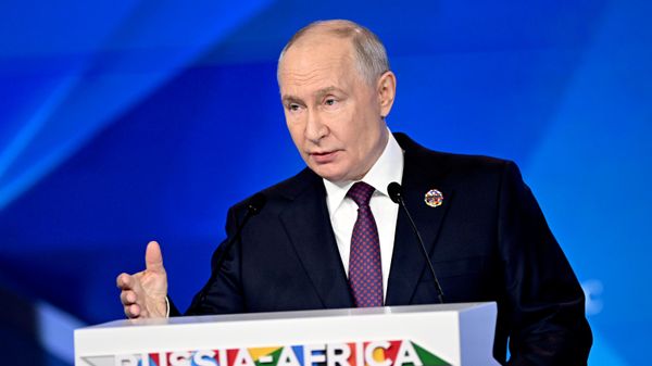 Vladímir Putin, presidente de Rusia, durante el Foro Económico y Humanitario Rusia-África, en Moscú, Rusia, el 28 de octubre de 2026 - Sputnik Mundo
