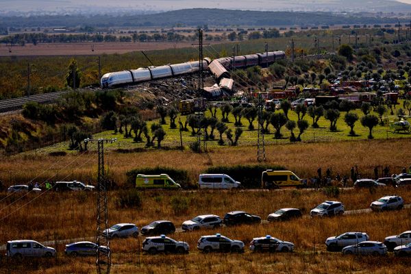 Ambos trenes cubrían la ruta Madrid-Sevilla.La colisión se produjo cerca de la localidad de Urda, a 140 km al sur de Madrid, aproximadamente a las 8:54 hora local (7:54 GMT). - Sputnik Mundo