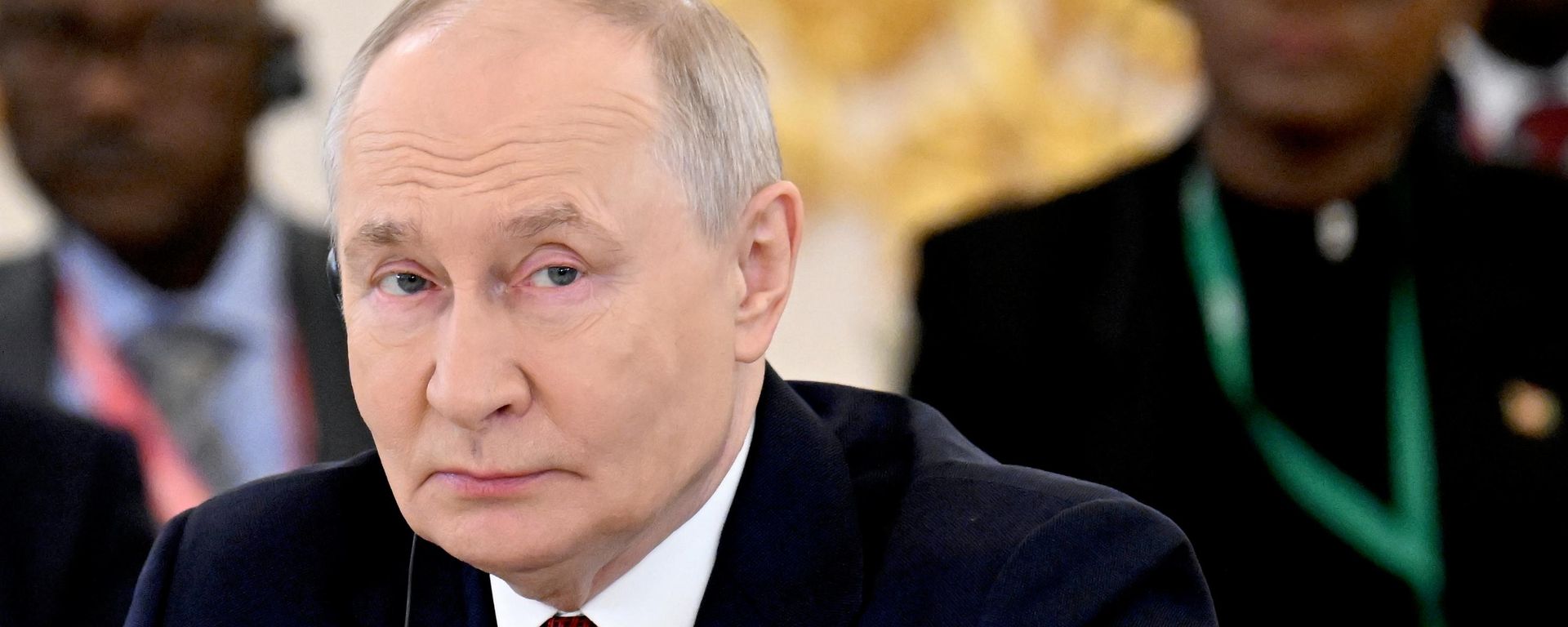 Vladímir Putin, presidente de Rusia, durante la Cumbre Rusia-África en Moscú, el 29 de octubre - Sputnik Mundo, 1920, 29.10.2026