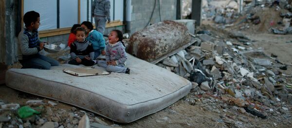La ONU lanza una campaña en favor de los niños de Gaza - Sputnik Mundo