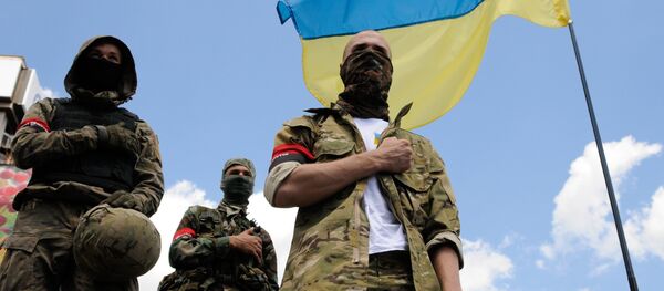 Partidarios del movimiento nacionalista Pravy Sektor - Sputnik Mundo