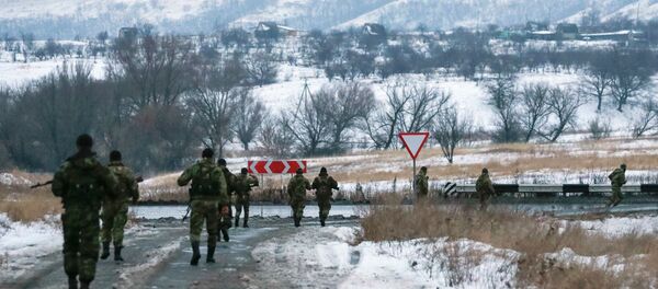 Milicianos prorrusos en el este de Ucrania Milicianos prorrusos en el este de Ucrania - Sputnik Mundo