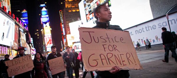 Manifestación en Nueva York contra la violencia policial Manifestación en Nueva York contra la violencia policial - Sputnik Mundo