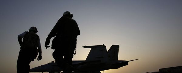 La coalición internacional realiza este viernes al menos 31 ataques en Irak y Siria - Sputnik Mundo