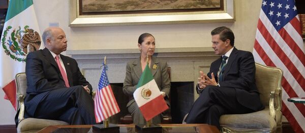 Reunión presidente de México Enrique Peña con el Secretario de Seguridad Interna de EEUU Jeh Johnson - Sputnik Mundo