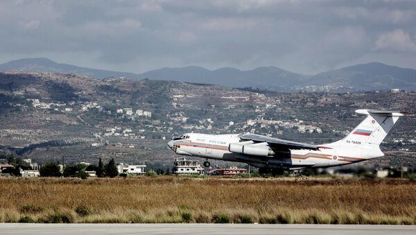 Avión de Rusia Il-76 (Archivo) - Sputnik Mundo