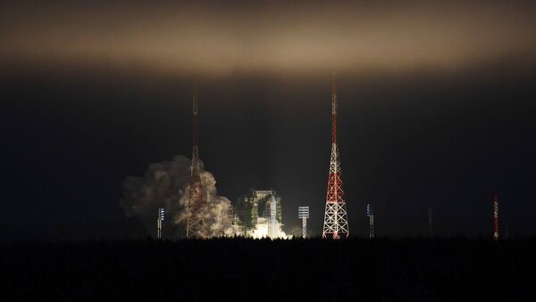 Primer lanzamiento del cohete pesado ruso Angará-A5 - Sputnik Mundo