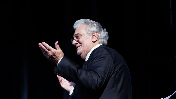 Plácido Domingo - Sputnik Mundo