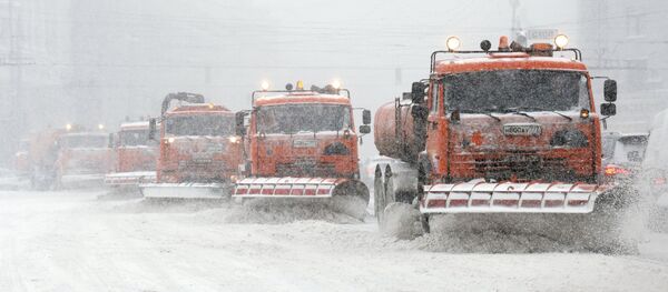 Una gran nevada paraliza Moscú Una gran nevada paraliza Moscú - Sputnik Mundo