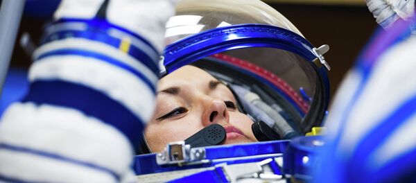 Elena Serova, madre, esposa y astronauta - Sputnik Mundo