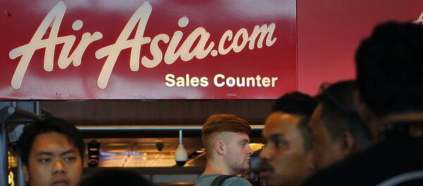 Indonesia detiene la búsqueda del desaparecido avión de AirAsia Indonesia detiene la búsqueda del desaparecido avión de AirAsia - Sputnik Mundo