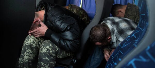 Prisioneros ucranianos Prisioneros ucranianos - Sputnik Mundo