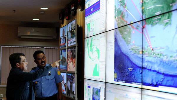 Desaparece en Indonesia un avión de AirAsia - Sputnik Mundo