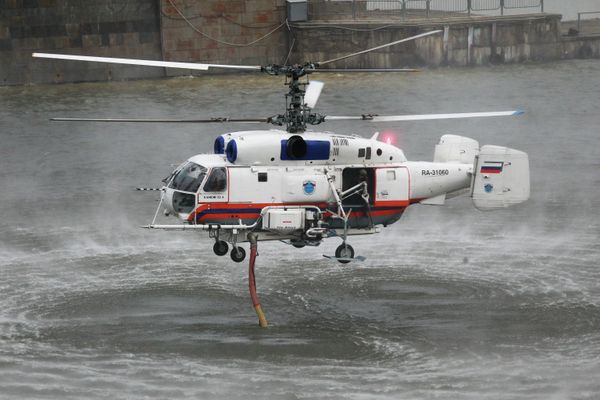Equipos del Ministerio de Emergencias de Rusia - Sputnik Mundo