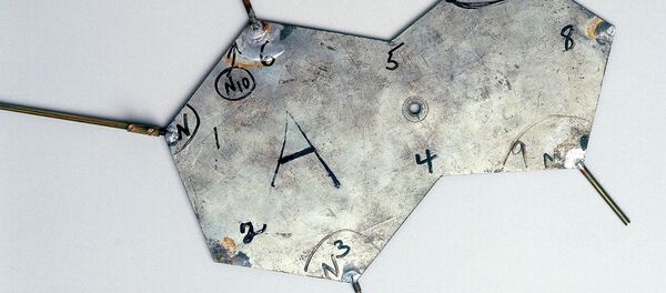 Fragmento del modelo molecular del ADN por Watson y Crick, 1953 - Sputnik Mundo