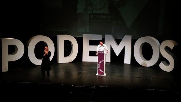 Podemos ('We can') Secretary General Pablo Iglesias speaks during a meeting in central Madrid November 15, 2014. - Sputnik Mundo