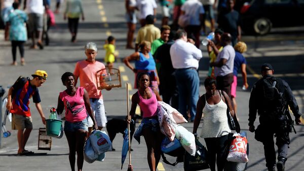 Nueva polémica en Río de Janeiro por la subida del precio de los autobuses públicos - Sputnik Mundo