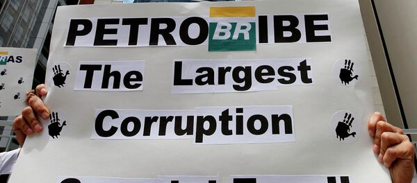 La corrupción en Petrobras generó despidos masivos de hasta 10.200 trabajadores en 2014 - Sputnik Mundo