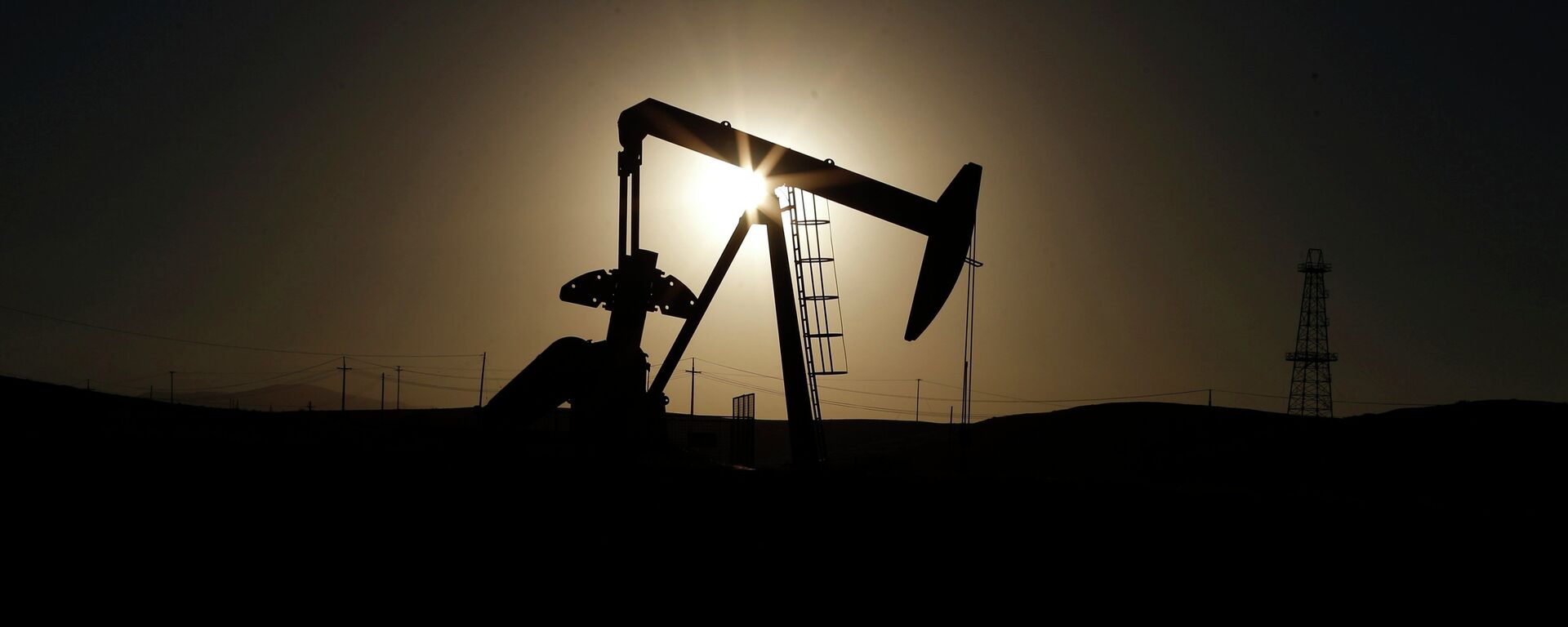 Extracción de petróleo (imagen referencial) - Sputnik Mundo, 1920, 14.02.2022