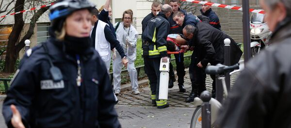 Ataque contra el semanario satírico Charlie Hebdo en París - Sputnik Mundo