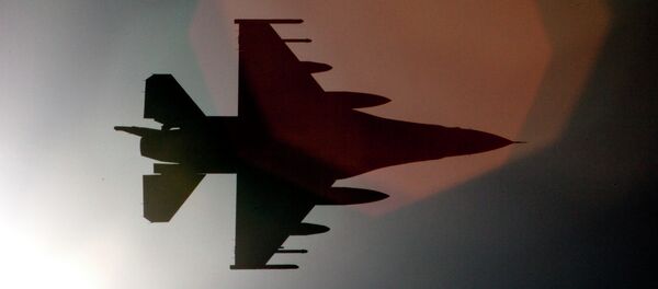 Avión F-16 (archivo) - Sputnik Mundo