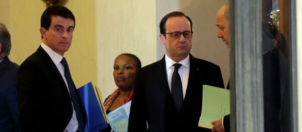 Primer ministro de Francia, Manuel Valls y presidente François Hollande - Sputnik Mundo