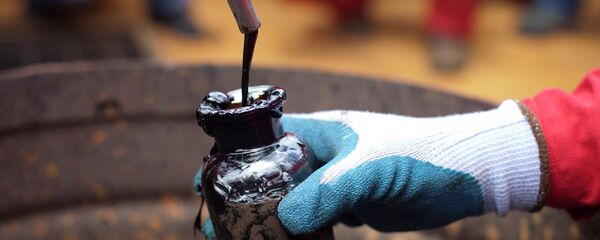 Petróleo (imagen referencial) - Sputnik Mundo