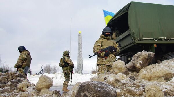 Ukrainian special troops guard in the southern Ukrainian city of Odessa during the anti-terrorists operation on January 5, 2015.  - Sputnik Mundo