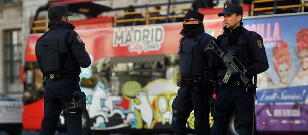 Policía española en Madrid - Sputnik Mundo