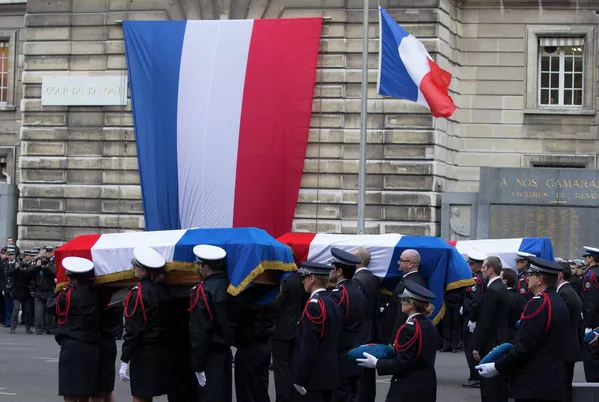 Despedida de las víctimas de los actos terroristas de París Despedida de las víctimas de los actos terroristas de París - Sputnik Mundo