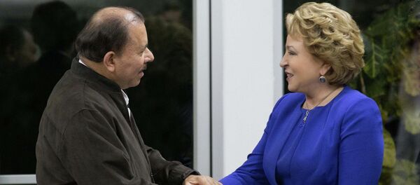 Presidente de Nicaragua, Daniel Ortega y presidenta del Consejo de la Federación (Senado) de Rusia, Valentina Matvienko - Sputnik Mundo