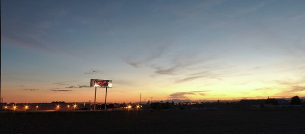 Coca Cola desmantela una planta en Madrid entre duros enfrentamientos - Sputnik Mundo