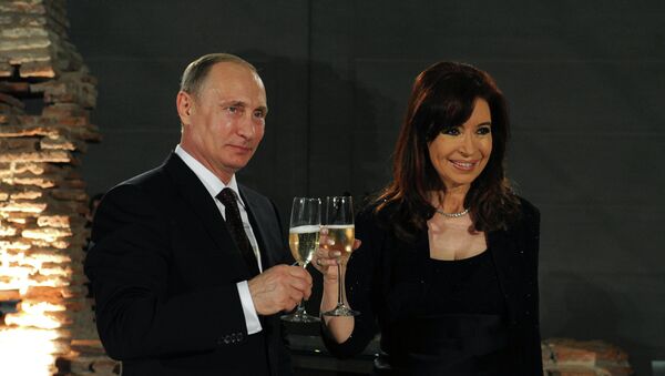 Presidente de Rusia, Vladímir Putin y presidenta de Argentina, Cristina Fernández de Kirchner - Sputnik Mundo