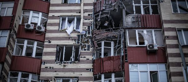 Edificio destruido en Donetsk - Sputnik Mundo
