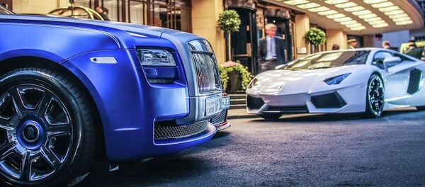 Matte Blue Rolls Royce Ghost & Lamborghini Aventador - Sputnik Mundo
