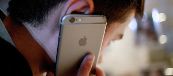 Apple desbanca a la competencia en el mercado de smartphones ruso - Sputnik Mundo