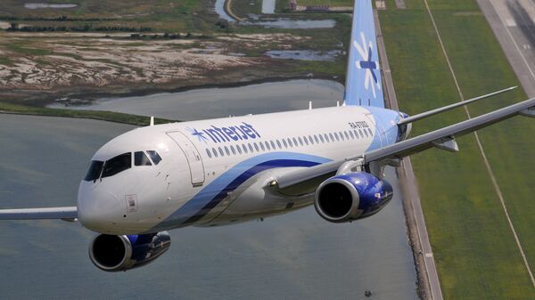 Sukhoi Superjet 100 - Sputnik Mundo