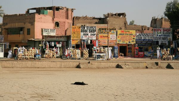 Los turistas rusos podrán pagar en Egipto en rublos - Sputnik Mundo