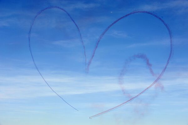 Las mejores escuadrillas de alto pilotaje del mundo Las mejores escuadrillas de alto pilotaje del mundo - Sputnik Mundo