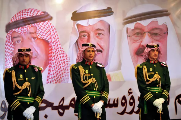 El sexto rey de Arabia Saudí y sus herederos El sexto rey de Arabia Saudí y sus herederos - Sputnik Mundo