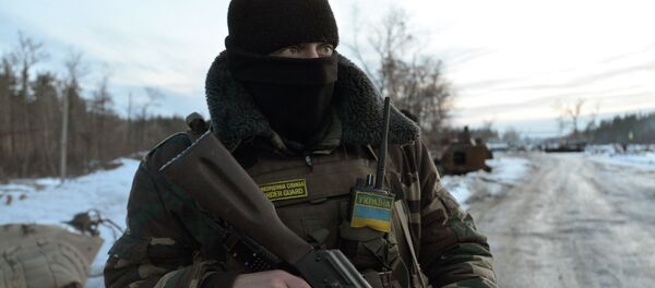 Militar ucraniano en la región de Donbás - Sputnik Mundo