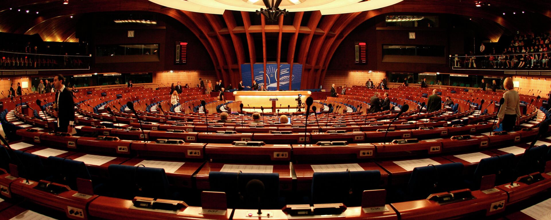 General view of the plenary room of the Council of Europe in Strasbourg, eastern France General view of the plenary room of the Council of Europe in Strasbourg, eastern France - Sputnik Mundo, 1920, 26.01.2022